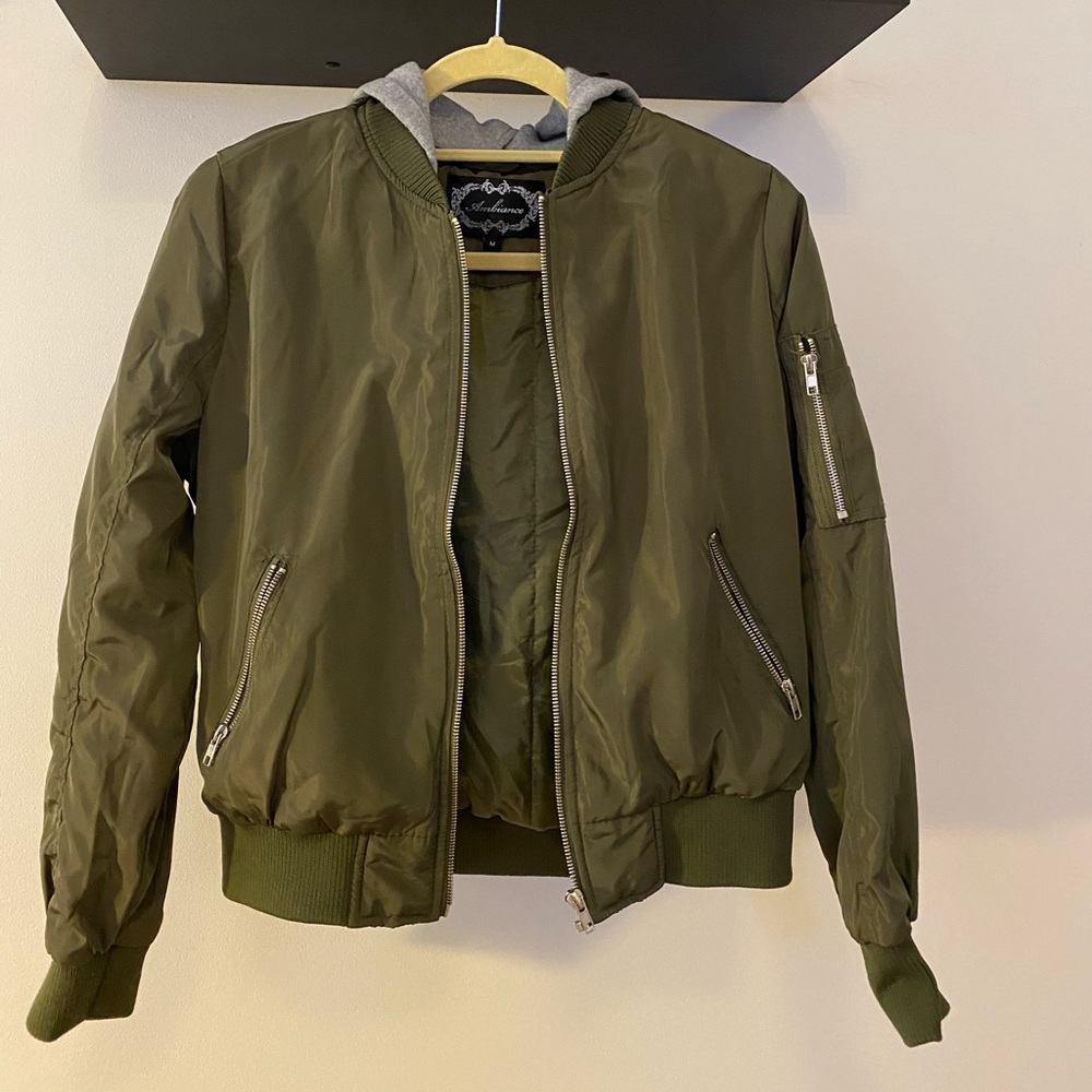 Bomber jacket